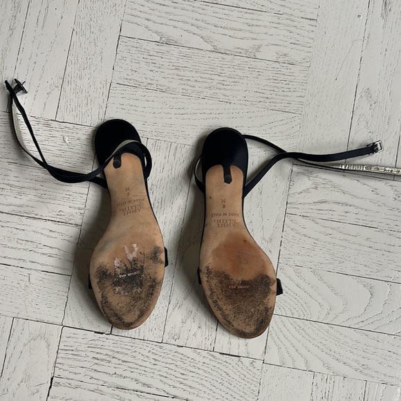 Classic heels - Picture 2 of 3